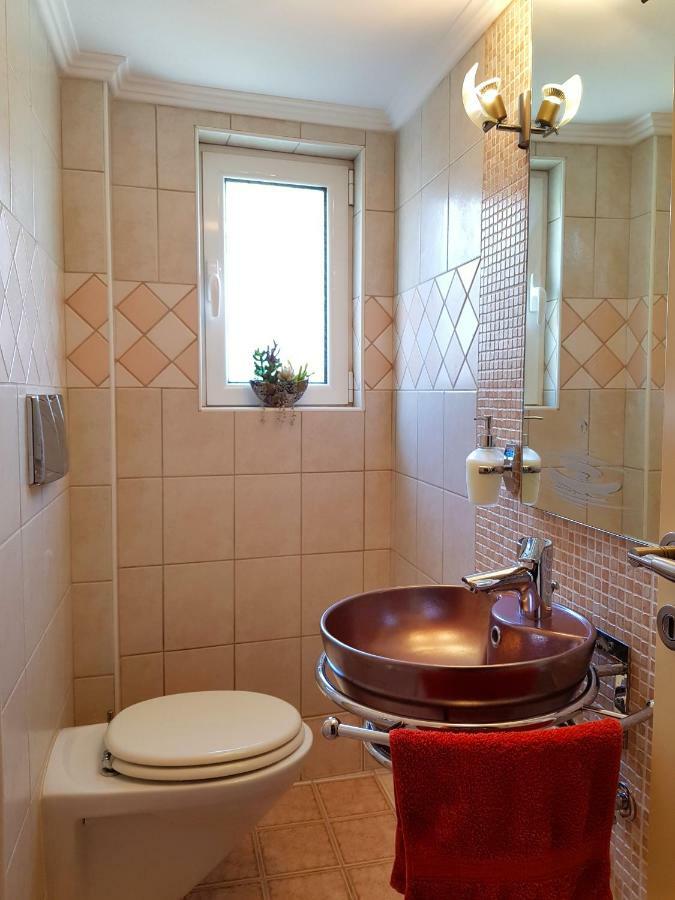 Villa Smeralda Sarandë 외부 사진