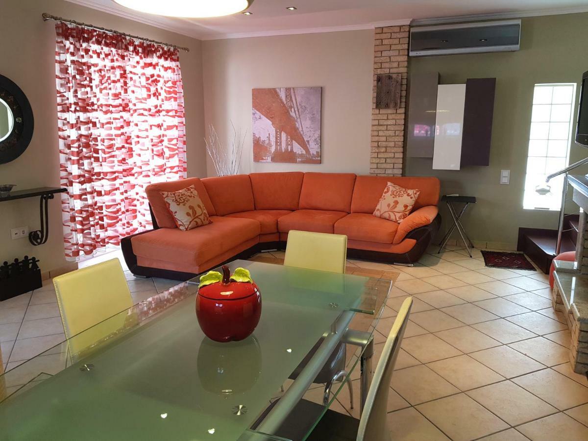 Villa Smeralda Sarandë 외부 사진